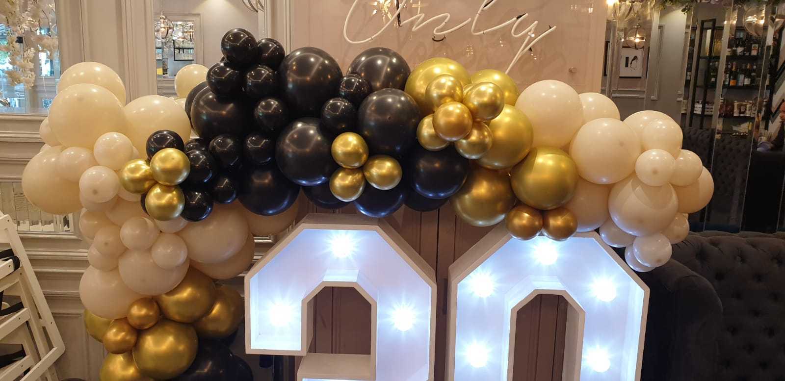 Balloon_Garlands_And_Arches_079
