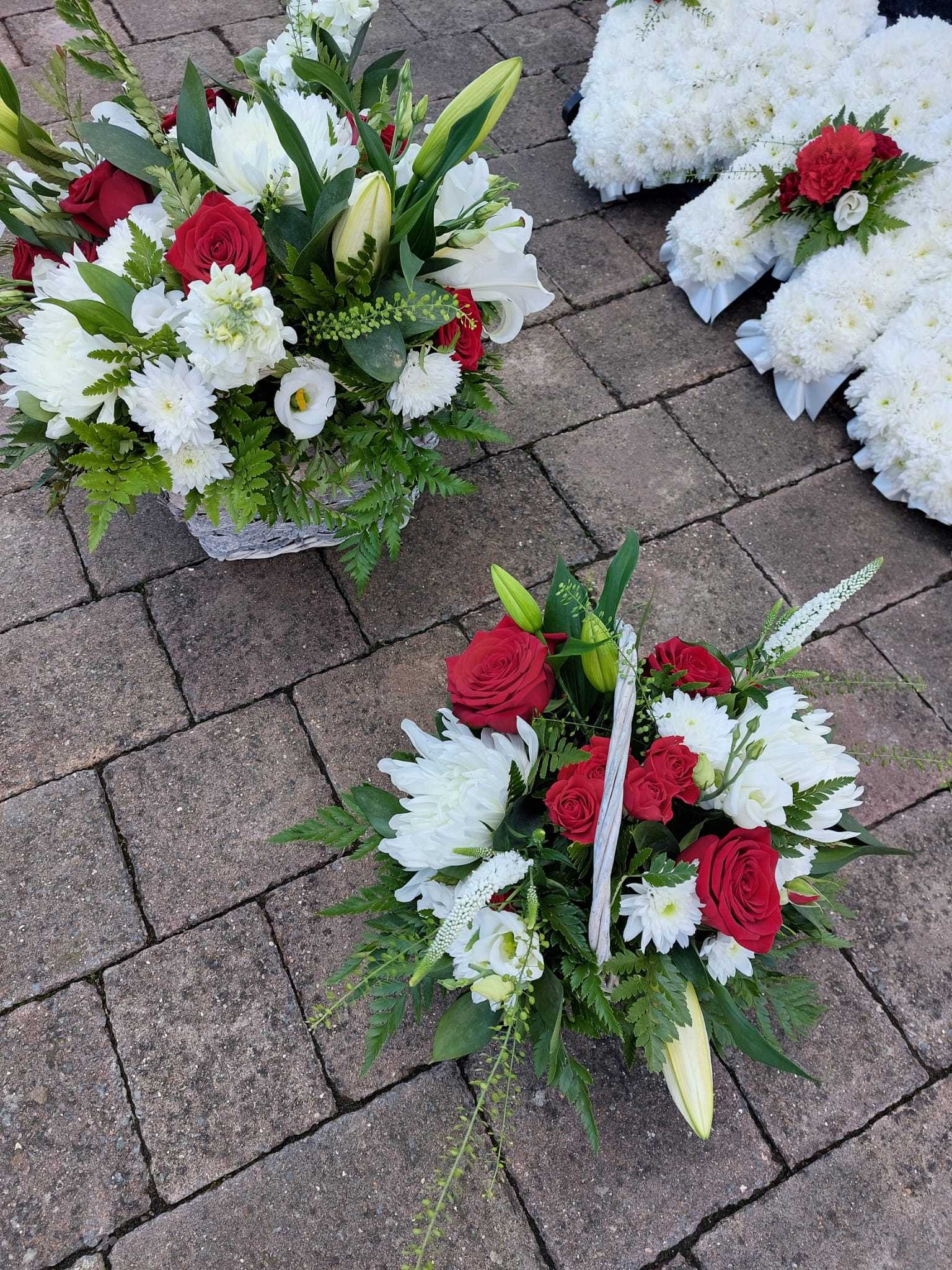 Funeral_Basket_Flowers