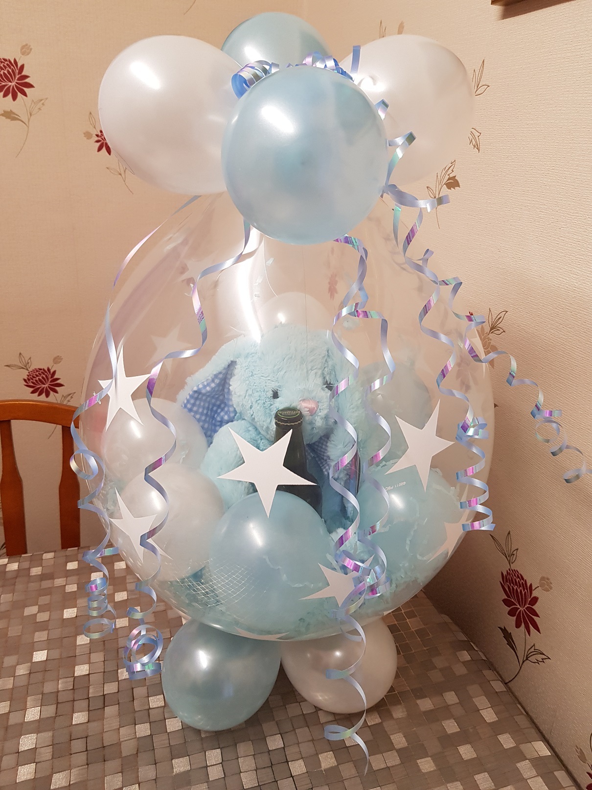 Gift_in_a_balloon